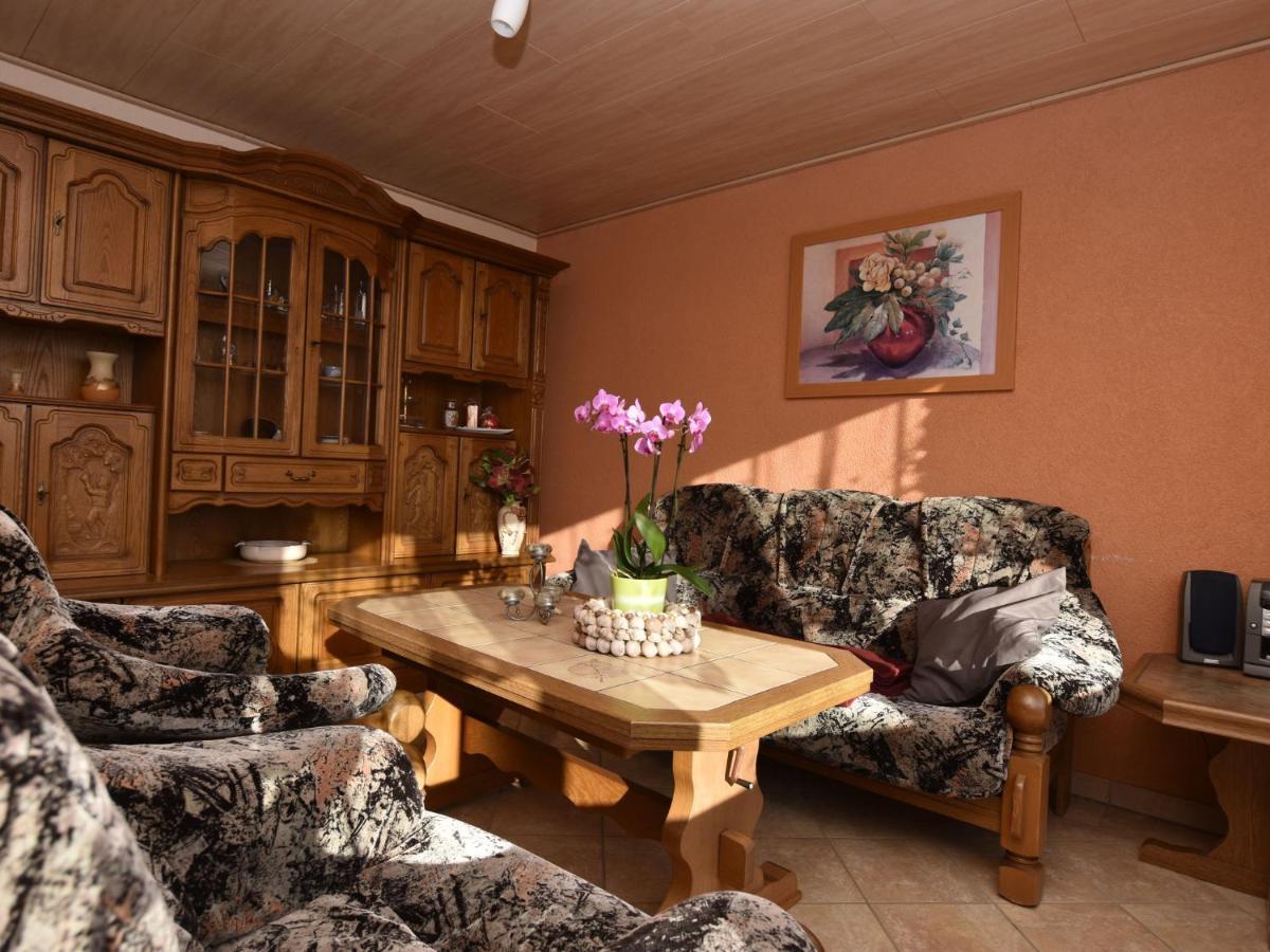 Spacious Apartment In Brusow With Garden Kröpelin Esterno foto