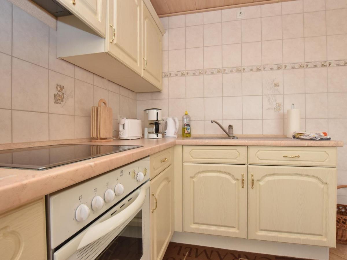 Spacious Apartment In Brusow With Garden Kröpelin Esterno foto